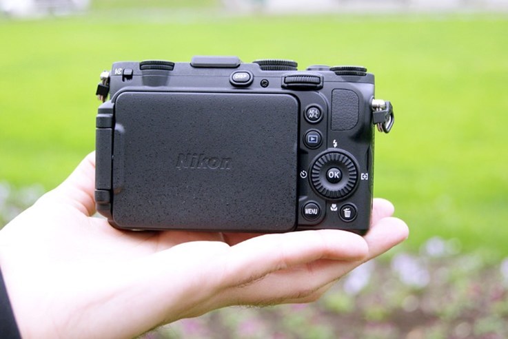 Nikon Coolpix P7700 (5).jpg